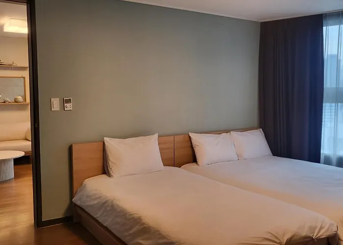 Irua Haeundae 3*