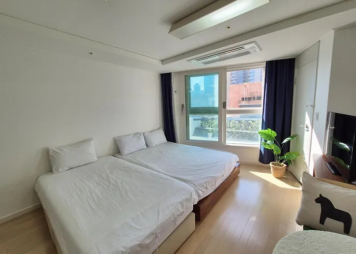 アパートホテル Irua Haeundae 3*