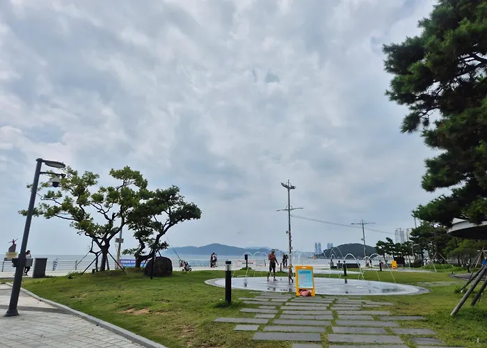 Irua Haeundae Апарт-отель